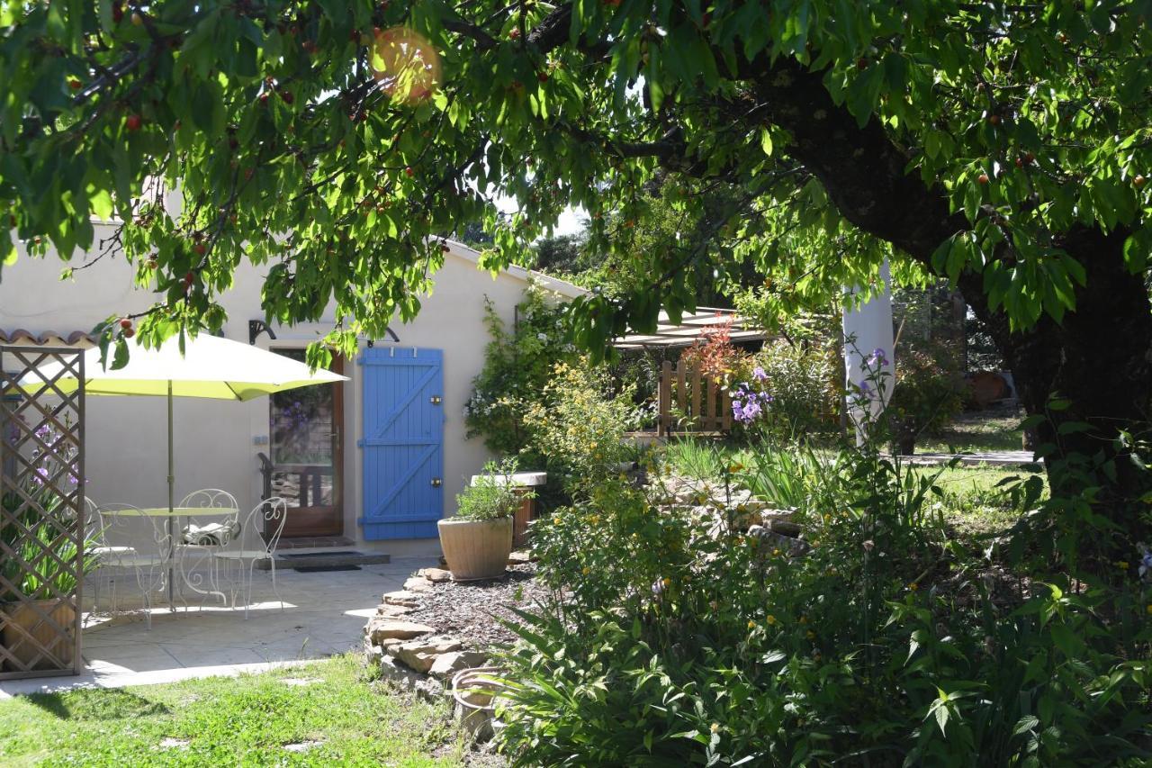L'Ocabee Villa La Tour-dʼAigues Exteriör bild