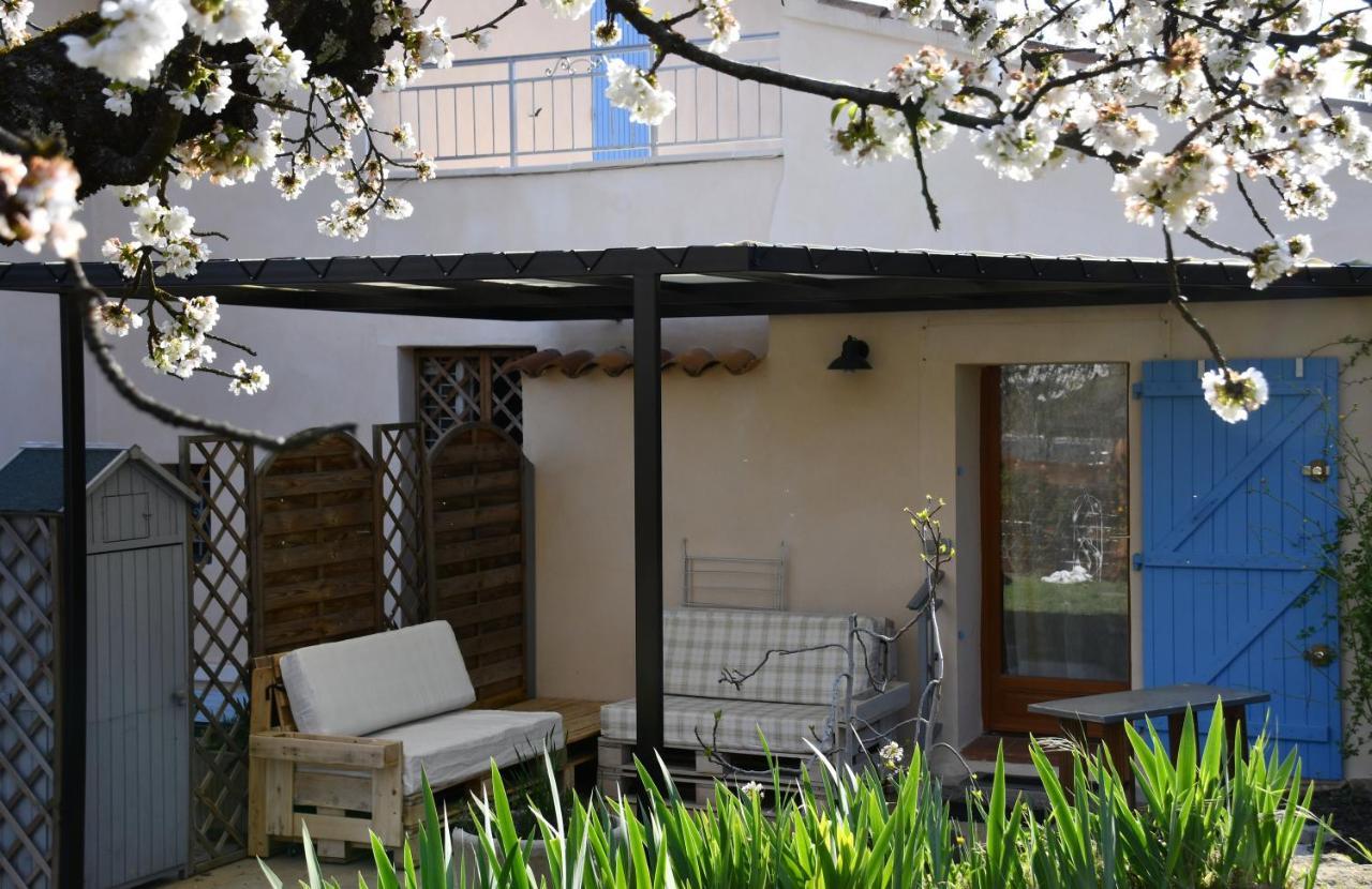 L'Ocabee Villa La Tour-dʼAigues Exteriör bild